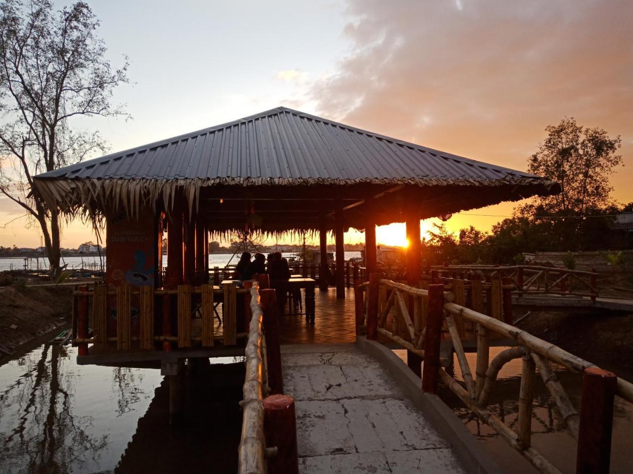 Mekong Riverside Homestay Vinh Long Exterior photo